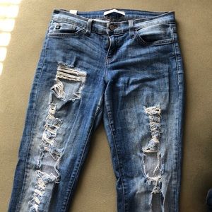 Distressed Skinny jeans